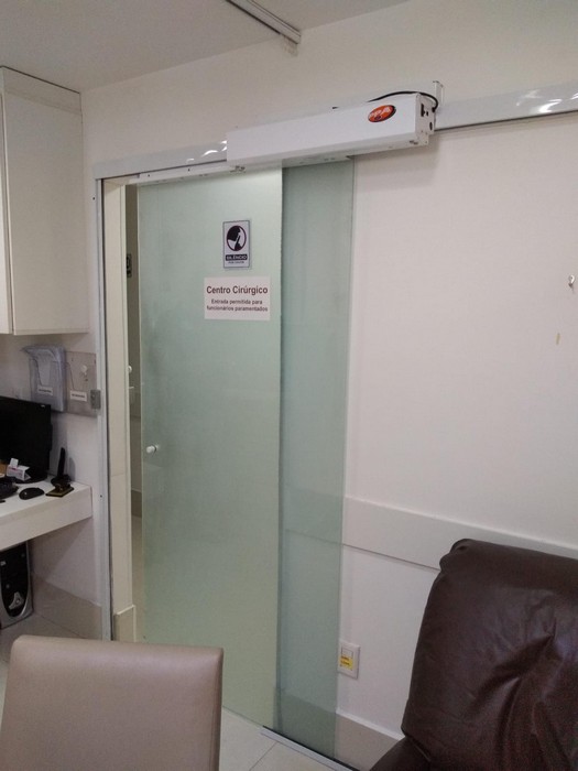 Fornecedores de portas automáticas
