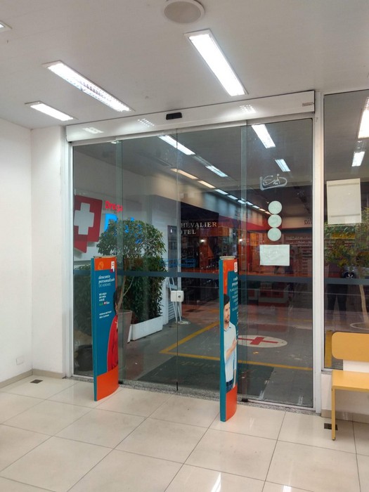 Porta automática com sensor de presença preço