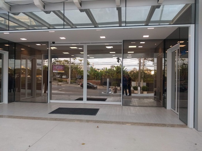 Porta automática de vidro para shopping