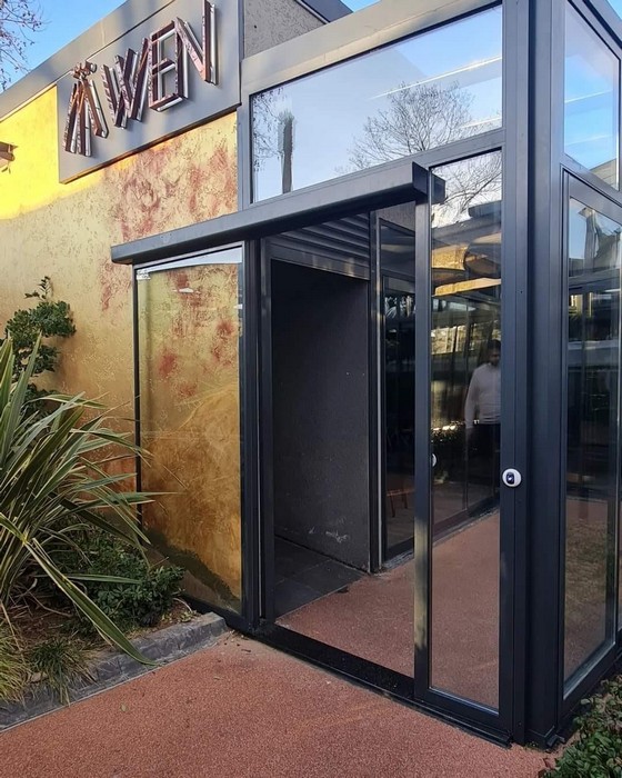 Portas automáticas de vidro com sensor
