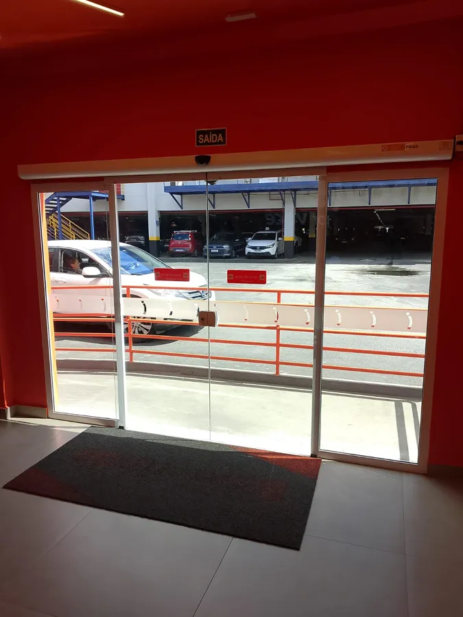 Entrada comercial